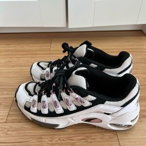 Last price. Puma Women's Black, White, and Pink Sneakers, us 9,5, eu 40,5